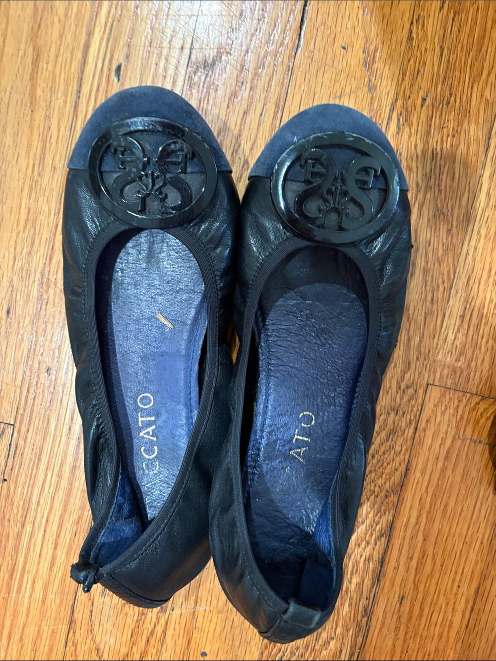 Vince Camuto Black Leather Logo Ballet Flats